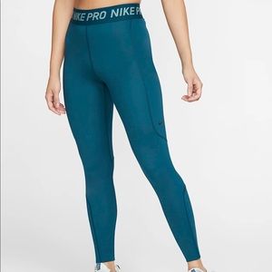 Nike Pro Hyperwarm Tight Leggings